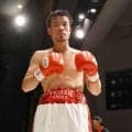 辰吉寿以輝、判定勝ち　「警察官ボクサー」杉田ダイスケさんの急死で対戦相手が変更も