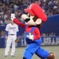 【中日】スーパー「マリオ」のノーバウンド投球にどよめき「ドラフト指名しよう」始球式登場　