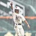 拓大紅陵が夏３４年ぶり初戦突破！雨中の激闘を完封リレーで制す　九回逆転サヨナラのピンチも脱出　坂巻監督「感無量です」準優勝した１９９２年以来