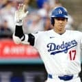 大谷翔平、二塁打→“ドスコイ!?”　フェンス直撃の豪快打…激走後の一瞬にファン興奮