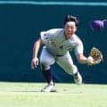 【甲子園】花巻東のセンター菊池楽人がスーパープレー　中前打の当たりをダイビングキャッチ