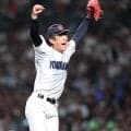 横浜　織田翔希が甲子園最速１５６キロ計測　甲子園が騒然　同点の無死一、二塁からリリーフ登板→無失点で切り抜けて感情爆発