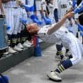 「生きざま」見せるエビ反り　健大高崎の立松、応援で爪痕残す