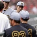 【阪神】三塁と右翼が不在…代わりはどうする？　シートノック始まらず観客成り行き注目