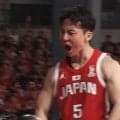 「めちゃくちゃ速い」河村勇輝が吠えた！“電光石火ドライブ”の3点プレーに「無双やん」「押し負けない」【バスケ日韓戦】
