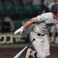 横浜の主将は打率5割の大活躍！名人級の一塁守備にも注目【26年夏甲子園】