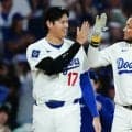 大谷翔平が“ご満悦”　抱き抱えられた人物が「大好きだ」…米国ファン歓喜の声