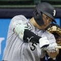 村上宗隆が２試合ぶり２９号！日本人ルーキー史上初の大台３０号到達に王手　逆方向へ美しいムーンショット　鈴木誠也の眼前で一撃