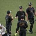 阪神・中野が試合前練習に参加　前日には負傷交代も普通の足取りで球場入り