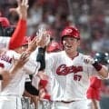 広島・持丸が四回に６号ソロで追加点　中日・井上監督がリクエスト要求も判定変わらず　チームは直近５戦で８本塁打目