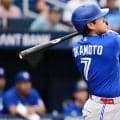 「ボールが完全に粉砕されたぞ」岡本和真、衝撃26号ソロで球団の新人最多記録更新中　左翼への二塁打も…マルチ安打で勝利に貢献「最高の補強になったね」