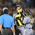 阪神　復帰登板のルーカスは５回５安打１失点　来日初勝利の権利を持って降板　毎回走者を背負うも粘りの投球