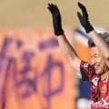 ｢PK誘発してるの両方ともカズ｣2得点の59歳キングカズ、天皇杯の“キレキレ”ハイライト動画に世界が驚嘆｢めちゃめちゃゴール前で絡んでて凄｣｢想像の何倍もいい動きしてて草｣