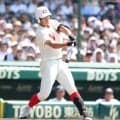 智弁和歌山が３本の長打で先制　相手がファウルフライを落球→右越え二塁打で追加点たたき出す　健大高崎のエース・石垣を早くも攻略　初の複数失点に