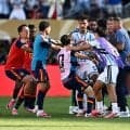 厳罰！W杯決勝で失態乱闘のアルゼンチンMFに最大10試合の出場停止と高額罰金、FIFA発表