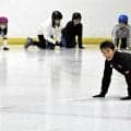 「前向きに転びましょう」　フィギュア友野一希選手らがスケート教室