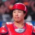 【広島】「W石原の30分」…22日に途中交代した石原貴規に石原慶幸コーチが「捕手の心得」