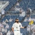【ロッテ】先発のジャクソンが初回に６球投げた後、雨天で試合が一時中断