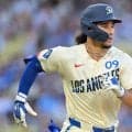 ド軍外野にまさかの“素人”「ぎこちない」　定番の光景のはずが…不慣れさ丸出しの癒し
