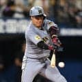 阪神　大山悠輔の献身姿勢が見えた快勝　解説が打撃を称賛「引き出しの多さ。技術の高さを感じた」　九回の森下Ｖ打にはベンチを飛び出してガッツポーズ