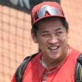 「体デカ過ぎ」「エグいてぇぇぇぇ」　草野球参戦の元プロ左腕の大きさにＳＮＳ衝撃　本人「引退してからバーベルしか触ってないので、、、笑」と報告