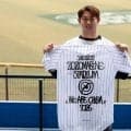 ロッテとZOZOがコラボ、“大胆デザイン”ユニ制作　ピンストライプをベースに…服と野球の融合
