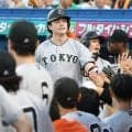 巨人　打撃戦勝利で阪神と２・５差接近　ダルベックが先制３ラン　先発の則本不調も計７投手の継投策で逃げ切る