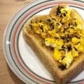 １品で炭水化物もたんぱく質もとれる朝食メニュー「サクサクふりかけトースト」