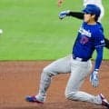大谷翔平、6年連続の2桁盗塁　バット折り右前打→今季10個目の成功