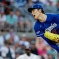 佐々木朗希４回に緊急降板、右手気にするしぐさ　６勝目ならず　エンリケスが急きょ登板