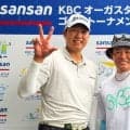 元プロ野球選手のキャディと出水田大二郎が3アンダー 金曜日は名球会打者がリポーターに