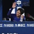 八回途中に緊急降板の高橋宏はベンチで呆然　七回まで無安打投球も悪夢の逆転負け　連続２点打浴びた３番手の斎藤は頭を抱える