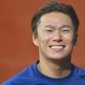山本由伸　ワゲスパックと試合前練習で２ショット撮影　カメラマンは園田通訳　オリックス３連覇貢献の２人がアメリカの地で