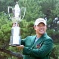 【男子ゴルフ】優勝賞金２０００万円＆豪華副賞・銀製ヨット、糸島のめぐみセット　ツアー初Ｖの李尚熹が獲得