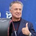 62歳ジャン・アレジ氏、パートナーとキス…挙式の様子公開　6月に後藤久美子との事実婚解消