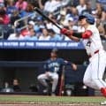 岡本和真、２戦ぶり28号ソロ　ブルージェイズはマ軍をスイープしWCカード争い１・５差維持