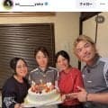 女子ゴルフ・安田祐香、ツアー３勝目を仲間とお祝い！大きなケーキに「チーム大西の気持ちの現れですね。」