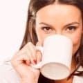 カフェインだけじゃない！妊娠中の『飲みもの』選び方
