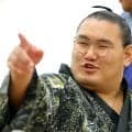 右膝手術の横綱・豊昇龍、四股を再開　秋場所の出場は「ぎりぎりまで分からない」