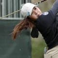 「ドライブ連れてって欲しいわん」　女子ゴルファーがドイツの最高級セダンで大会通勤「気分良く試合に挑むことができました！」と報告　ＳＮＳ「おぉ～カッコいい　お似合いです」
