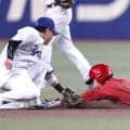 広島・辰見鴻之介が日本タイ記録　代走で２５盗塁　７９年の近鉄・藤瀬の日本記録に並ぶ　一度はアウト判定もリプレー検証で覆る
