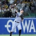 【阪神】神宮は虎党の歓声とため息…佐藤輝明２打席連発も２失策、５回と８回に一塁へ上下に悪送球