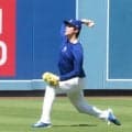 佐々木朗希、あすブルペンで投球再開　右指マメで負傷者リスト入り　試合前に力強いキャッチボール