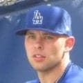 ドジャース本拠地にブーイング　この日２度目の満塁機で無得点　八回２死満塁でラッシングが空振り三振