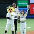 【ソフトバンク】過去６戦全勝“勝利の女神”の声優内田真礼がセレモニアルピッチ