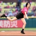 【楽天】安斉星来が人生初の始球式「ほんとにおかしなことが起こって」まさかのツーバウンド投球