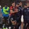 鹿島ＧＫ田川亨介にアクシデント…途中投入から５分後に無念の負傷退場　苦悶の表情でピッチを去る