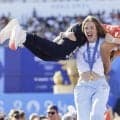 パリ五輪金の美しき金髪レスラーが印象激変！緑のタイトドレス姿が「強くてセクシー」「何て致命的な組み合わせ」米ファン反響　日下尚を持ち上げて話題に