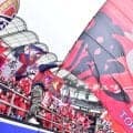 ｢可愛い｣｢赤にあうなー｣茨城出身アイドルの生観戦ユニが話題！ 激レア5歳時撮影の“秘蔵ツーショット”に大反響！ ｢鹿島サポだったんですね！｣｢サカ女子いいね、ふうかわ！｣