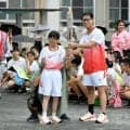 スポーツで「壁を打ち破る」を掲げ、学校聖火リレー　名古屋・汐路中